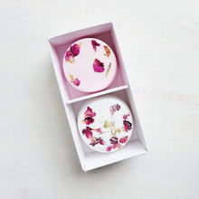 Load image into Gallery viewer, Relaxing/ Rose Shower Steamers Twin Pack